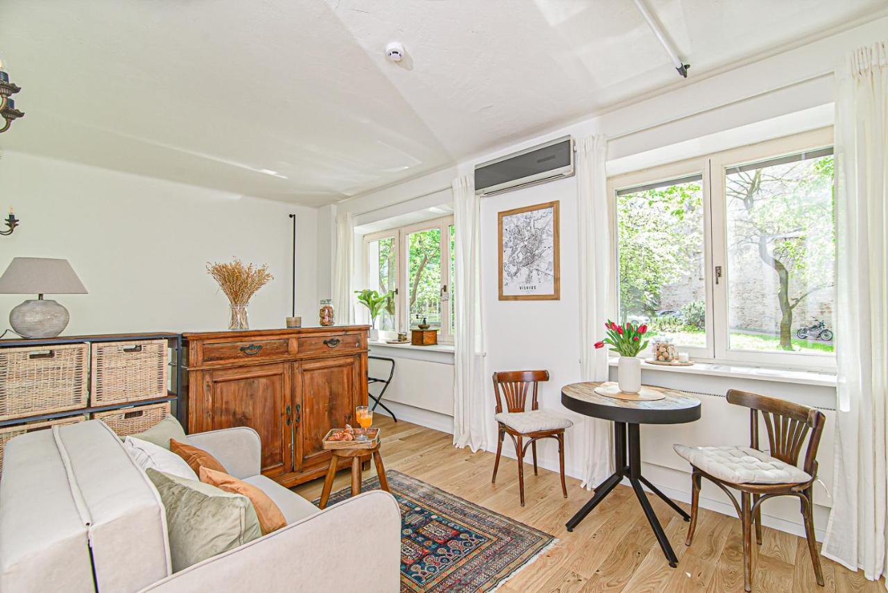 Cozy Studio In The Heart Of Vilnius Old Town Εξωτερικό φωτογραφία