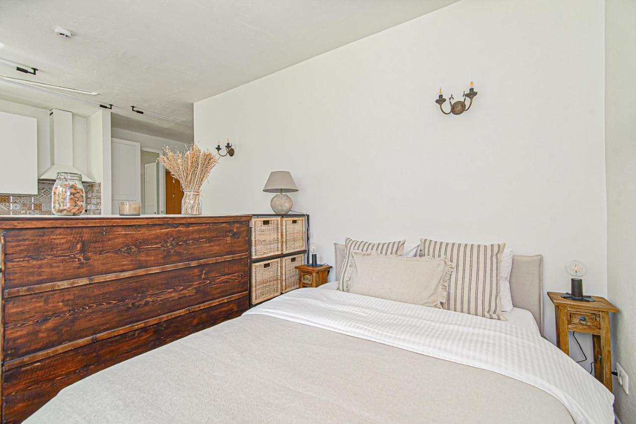Cozy Studio In The Heart Of Vilnius Old Town Εξωτερικό φωτογραφία
